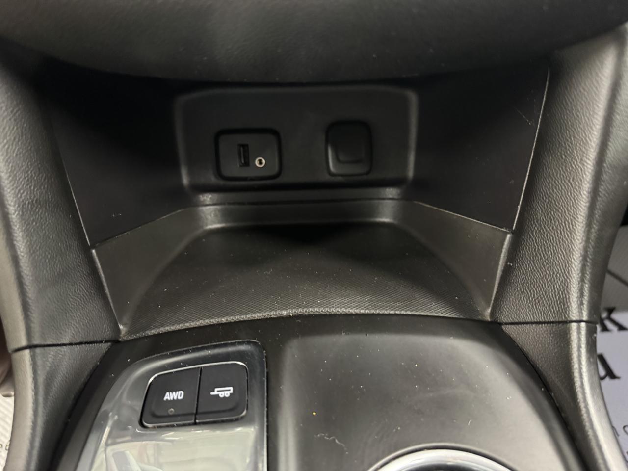 2018 Chevrolet Equinox 2LT Photo