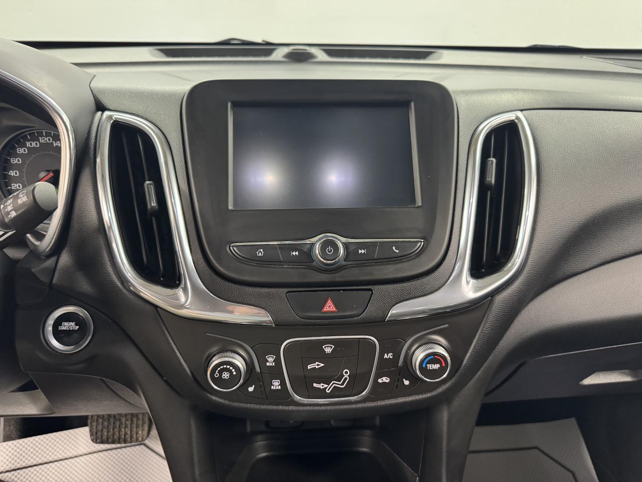 2018 Chevrolet Equinox 2LT Photo