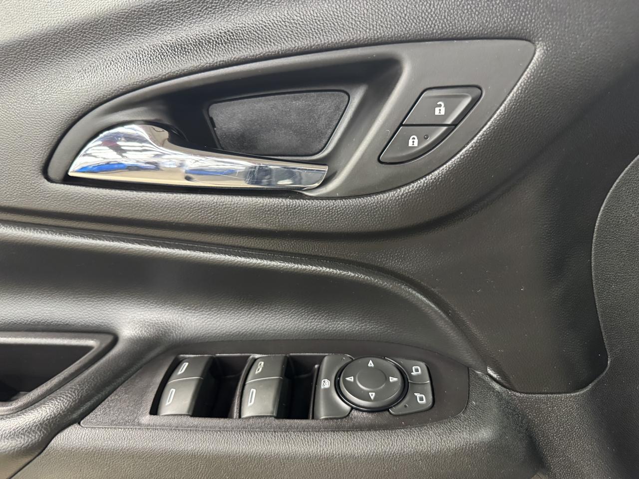 2018 Chevrolet Equinox 2LT | LOW KMS | AWD | POWER DRIVER'S SEAT Photo18