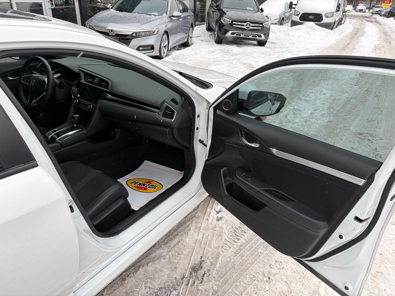 2021 Honda Civic Sport Photo