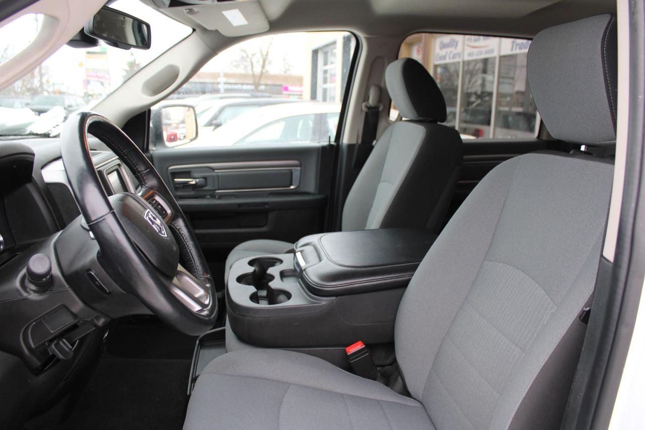 2022 RAM 1500 Classic SLT 4x4 Crew Cab 5'7" Box Photo