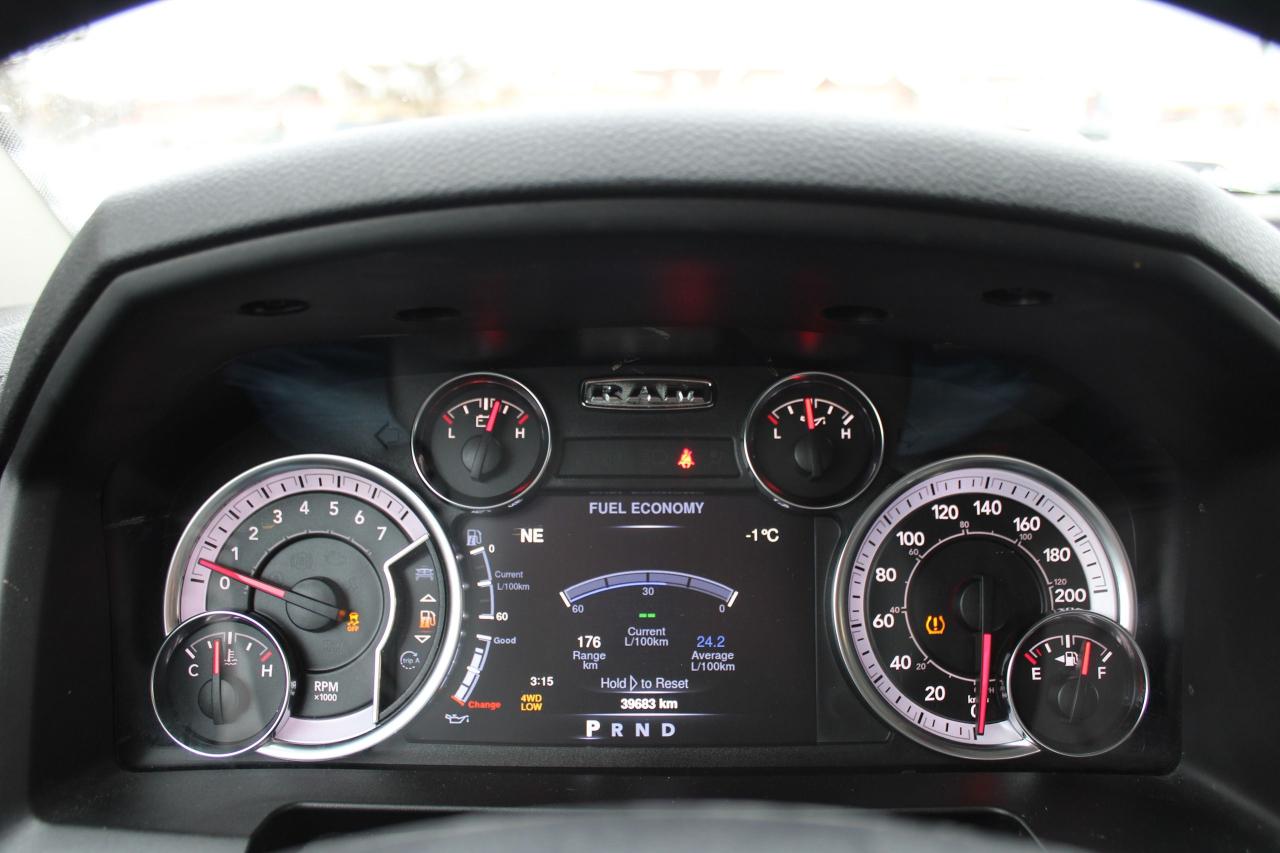 2022 RAM 1500 Classic SLT 4x4 Crew Cab 5'7" Box Photo