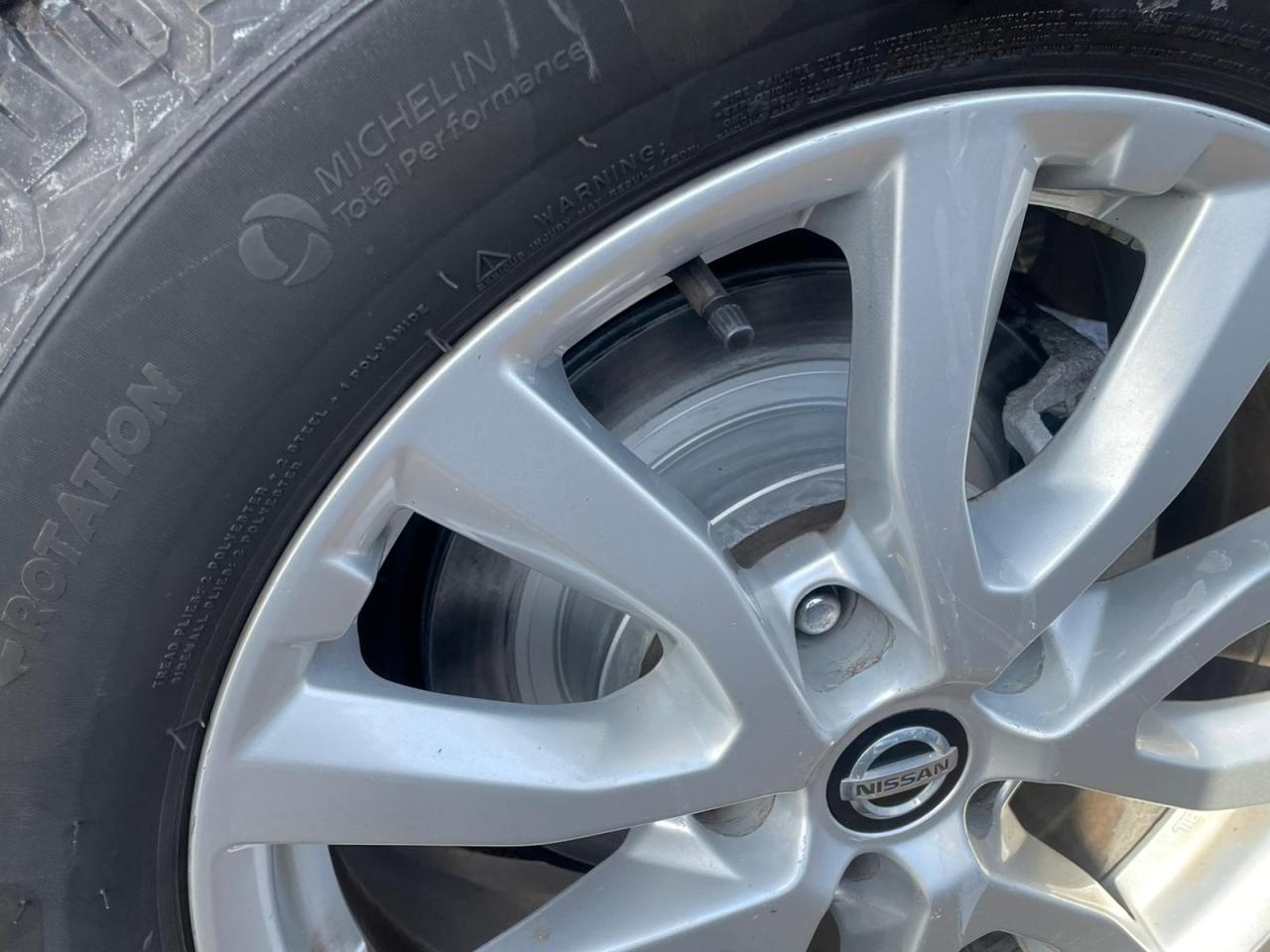 2018 Nissan Rogue SV AWD B-TOOTH CAMERA H-SEAT BLIND SPOT CERTIFIED Photo