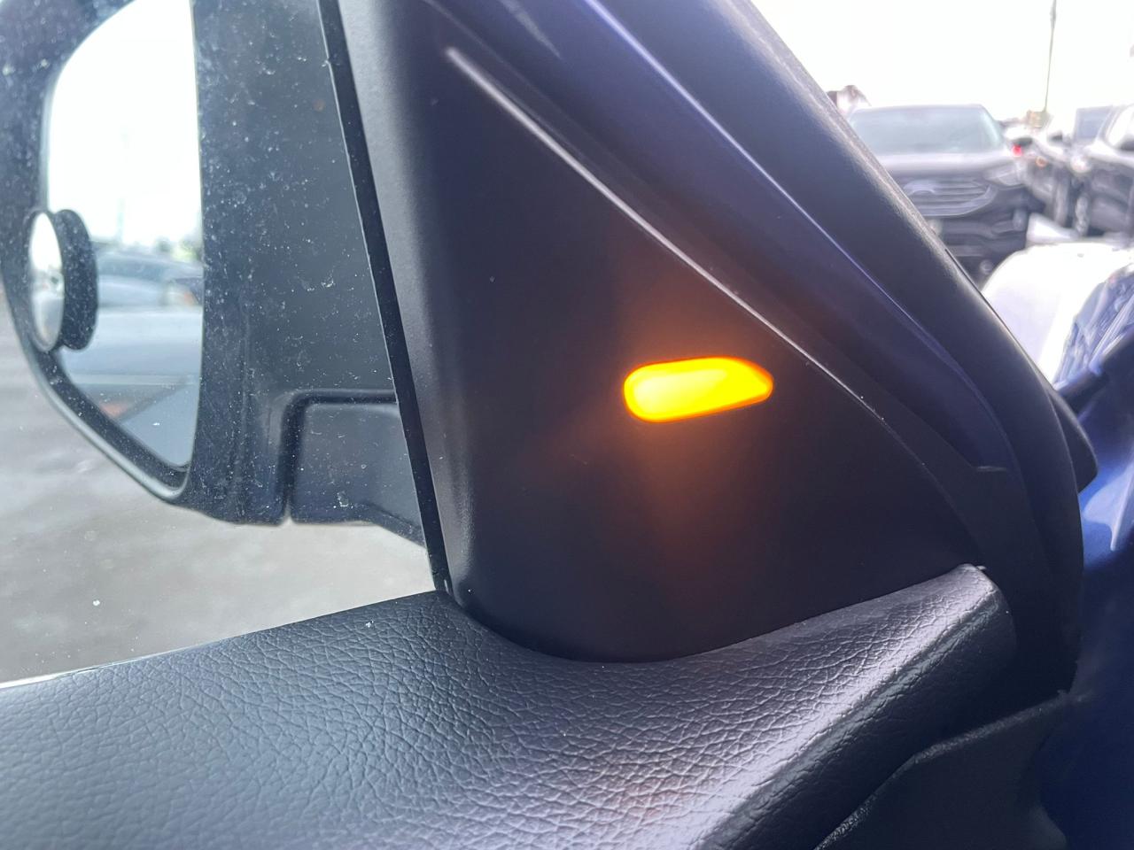 2018 Nissan Rogue SV AWD B-TOOTH CAMERA H-SEAT BLIND SPOT CERTIFIED Photo