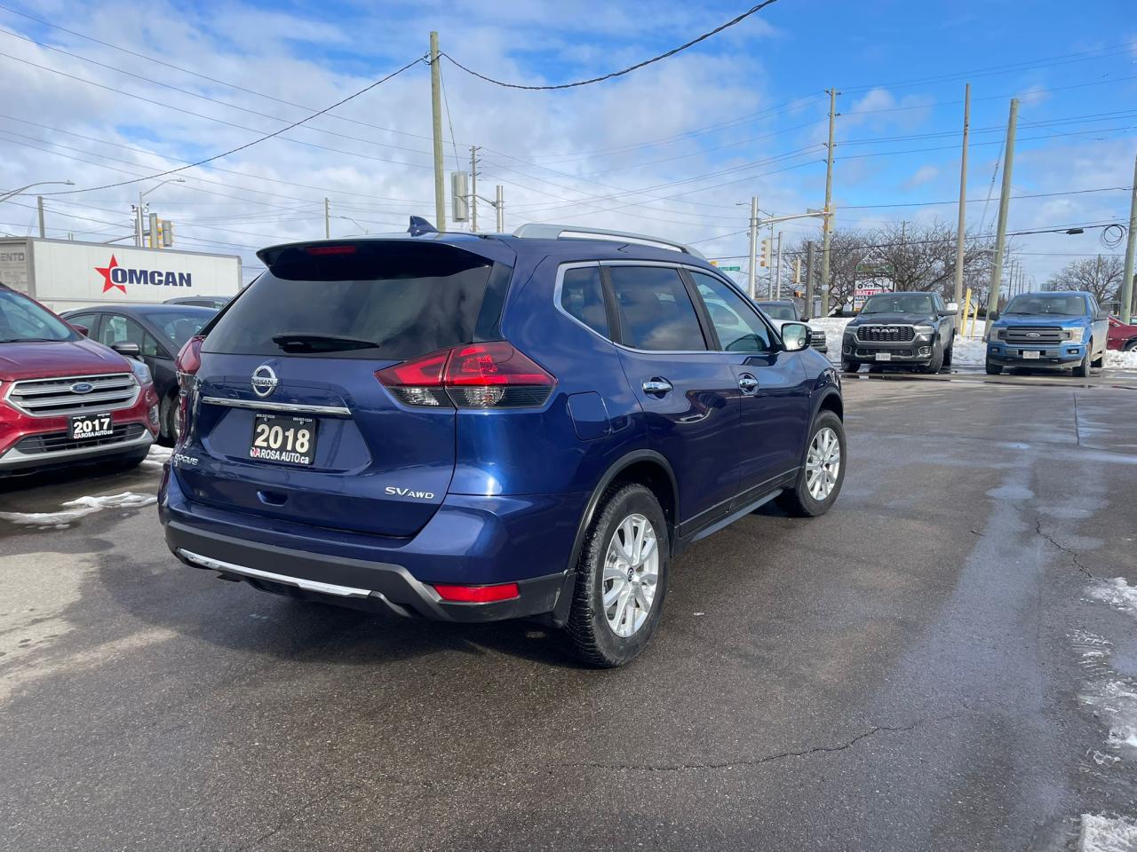 2018 Nissan Rogue SV AWD B-TOOTH CAMERA H-SEAT BLIND SPOT CERTIFIED Photo