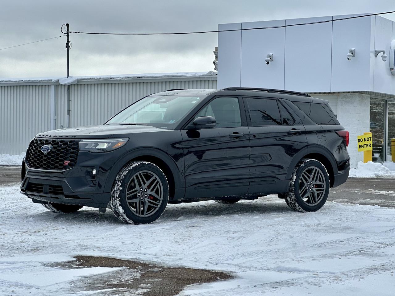 2026 Ford Explorer ST 4WD Photo3