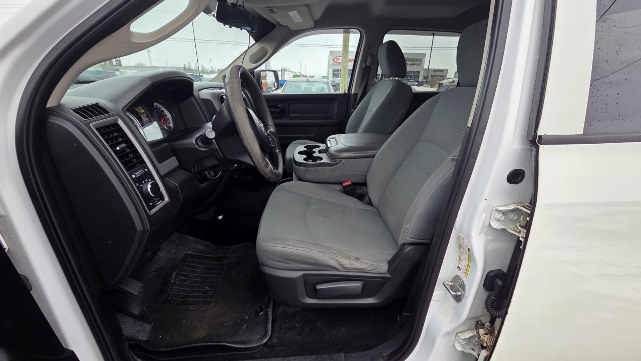 2017 RAM 1500 ST, 5.7 HEMI, 4X4, WELL MAINTAINED, CERTIFIED Photo