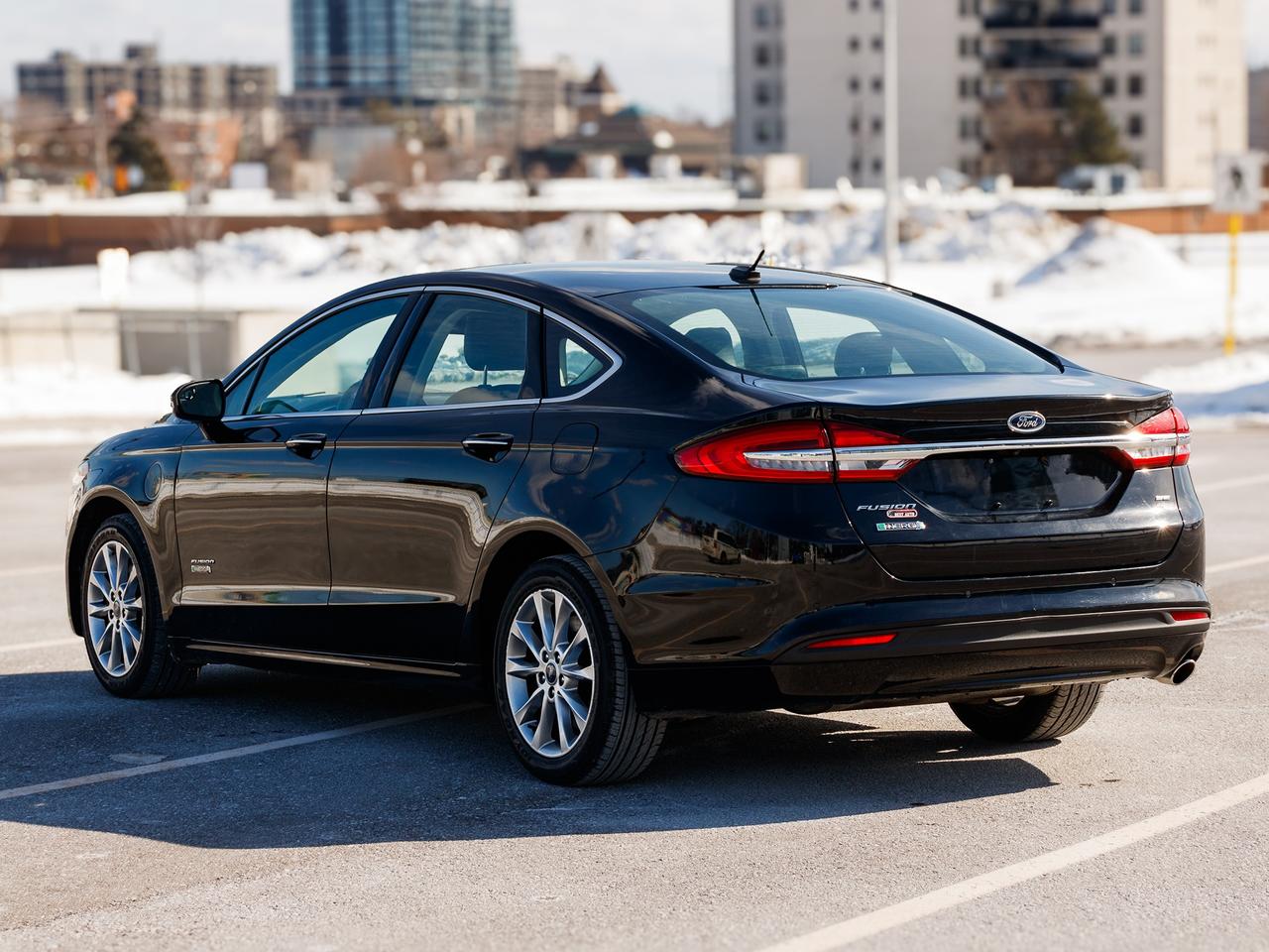 2018 Ford Fusion Energi SE FWD| CLEAN CAR| CLEAN TITLE| Photo