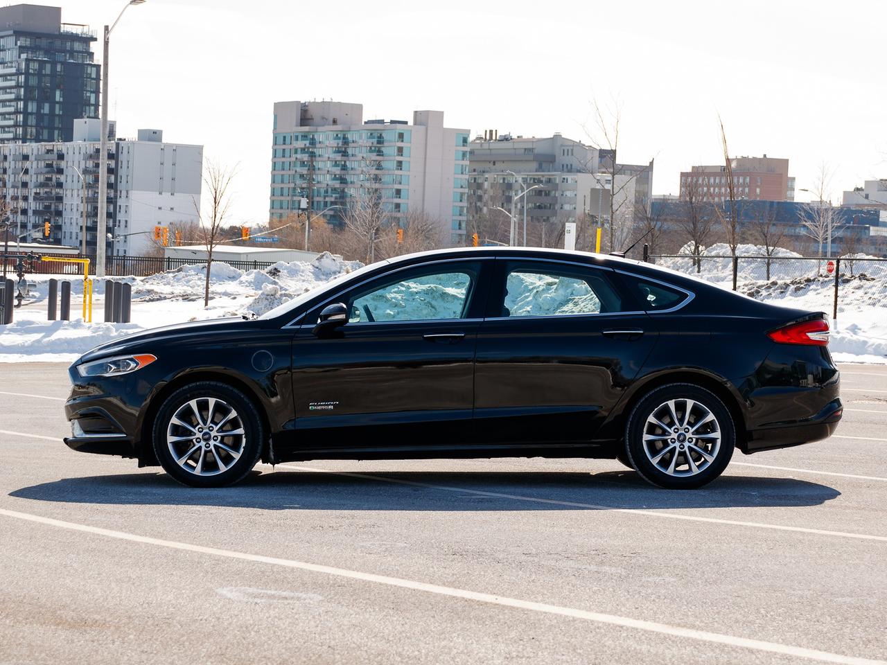 2018 Ford Fusion Energi SE FWD| CLEAN CAR| CLEAN TITLE| Photo