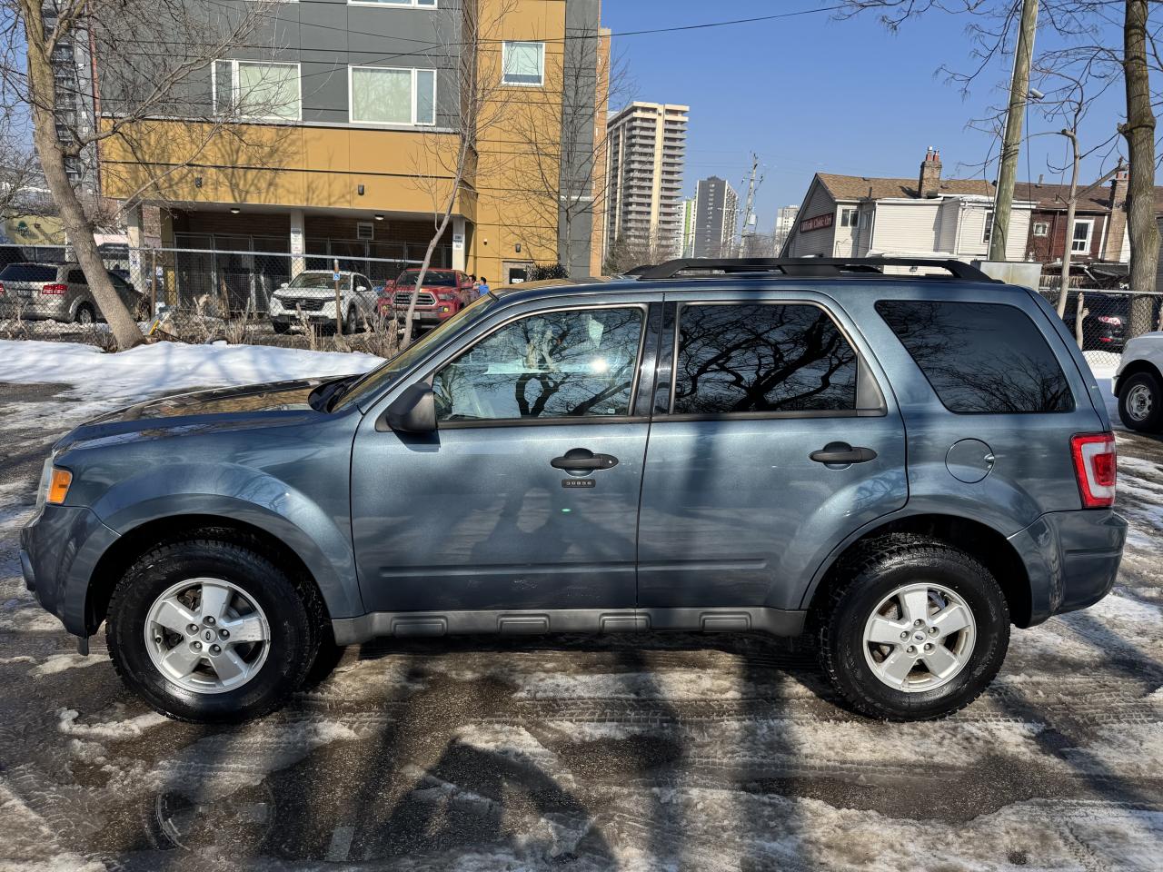 2011 Ford Escape XLT LEATHER V6 Photo