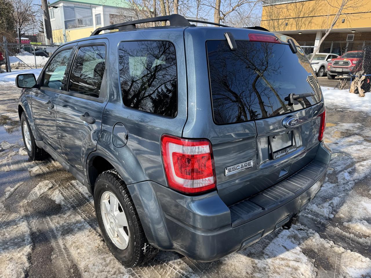 2011 Ford Escape XLT LEATHER V6 Photo