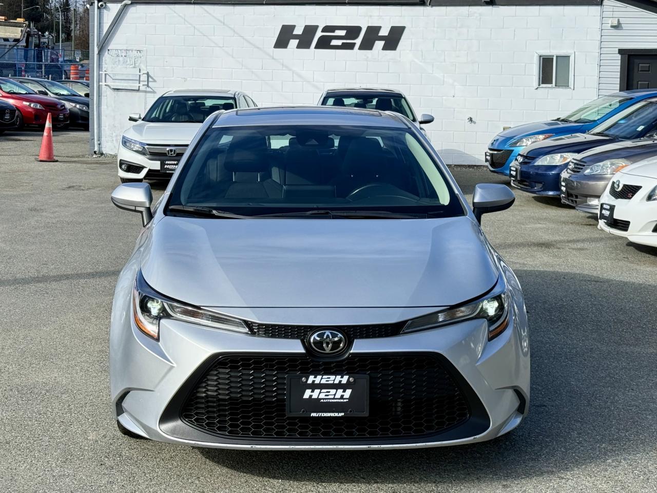 2021 Toyota Corolla FINANCING AVAILABLE Photo2