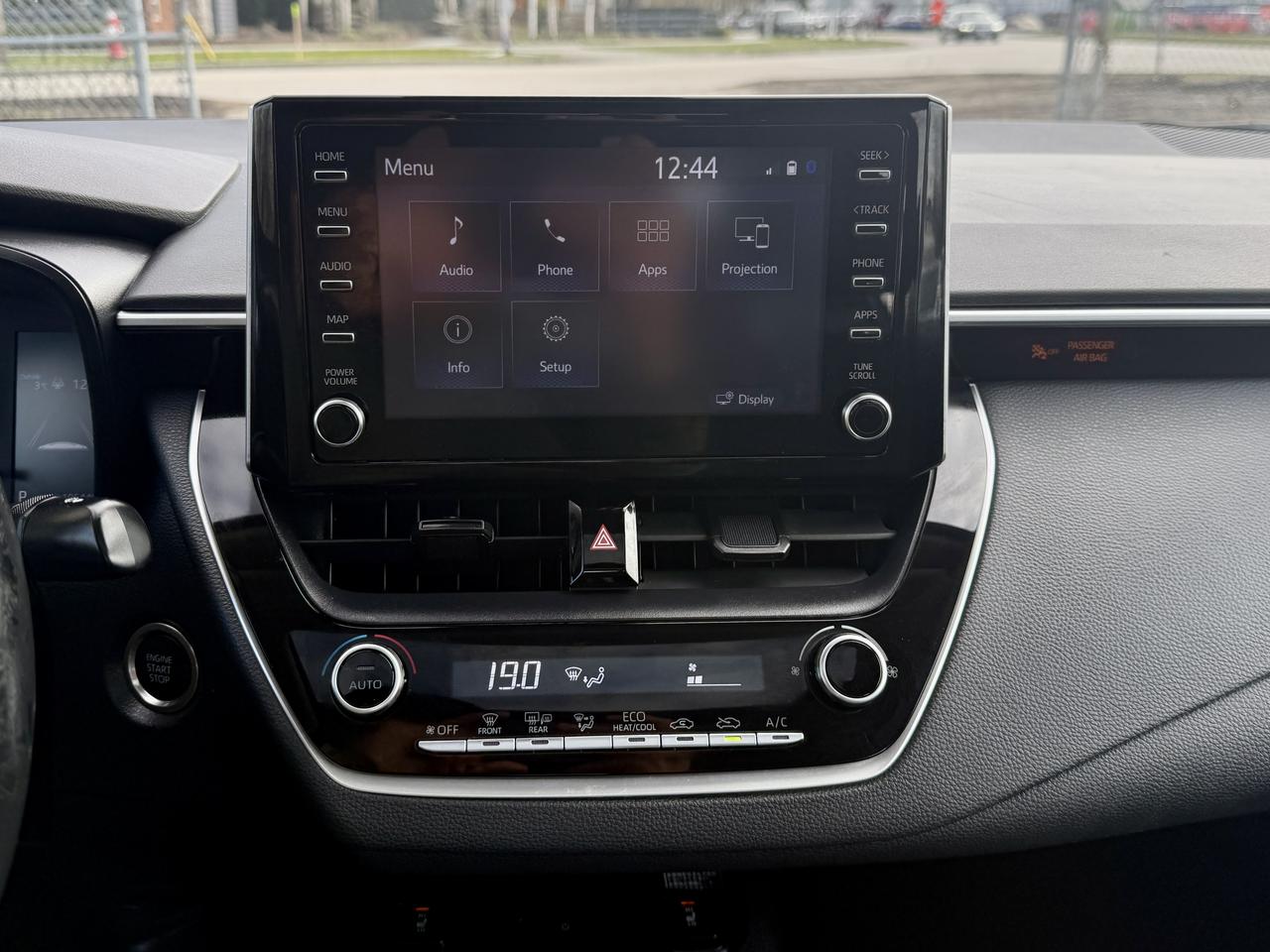 2021 Toyota Corolla FINANCING AVAILABLE Photo13