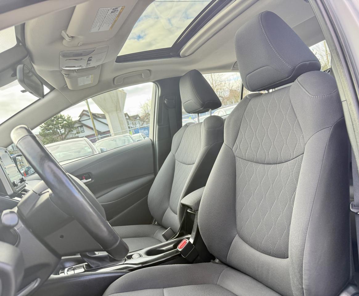 2021 Toyota Corolla FINANCING AVAILABLE Photo9