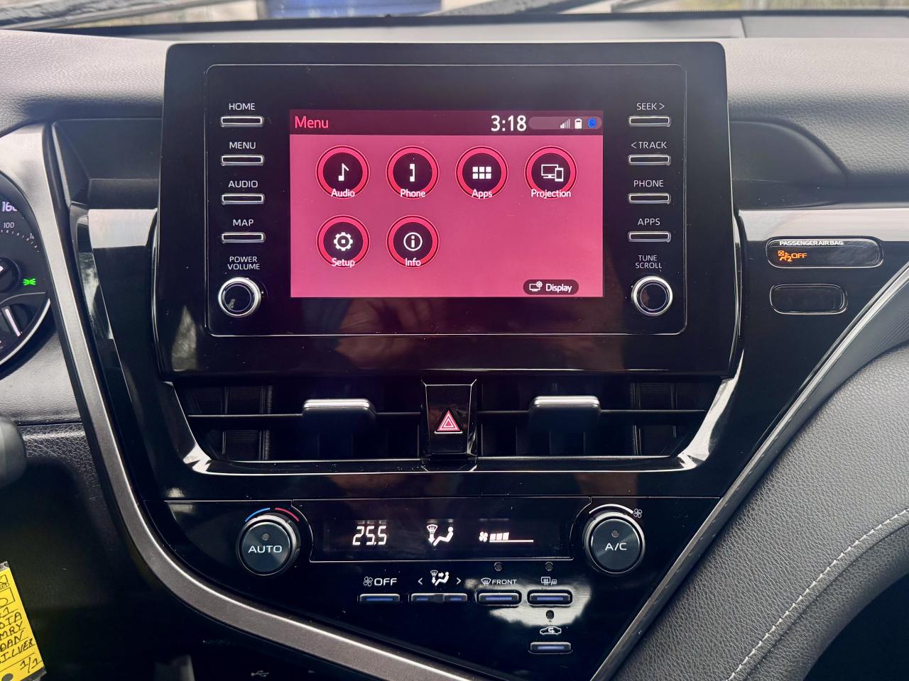 2021 Toyota Camry FINANCING AVAILABLE Photo13