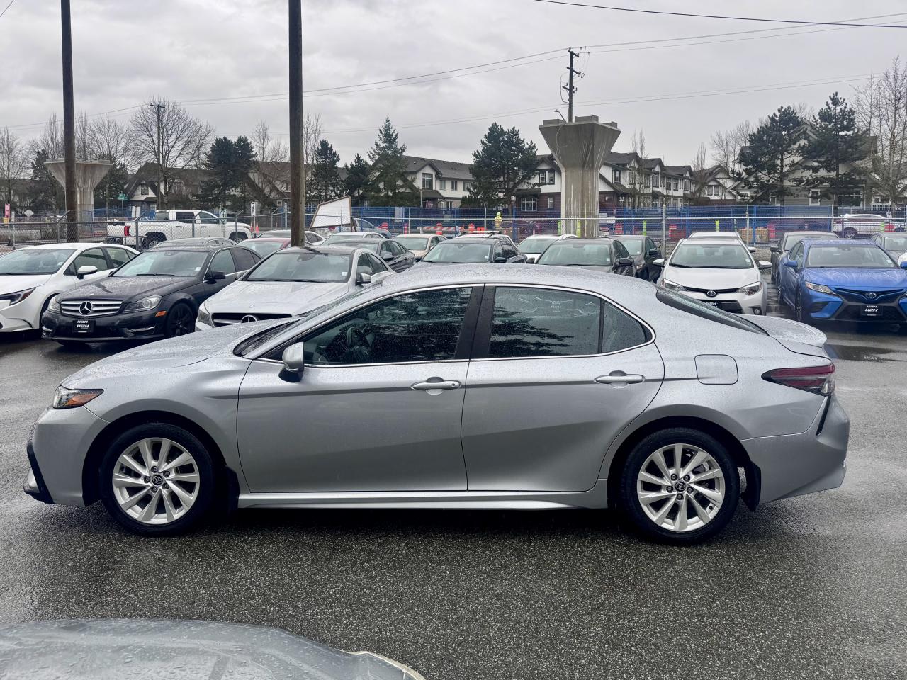 2021 Toyota Camry FINANCING AVAILABLE Photo8