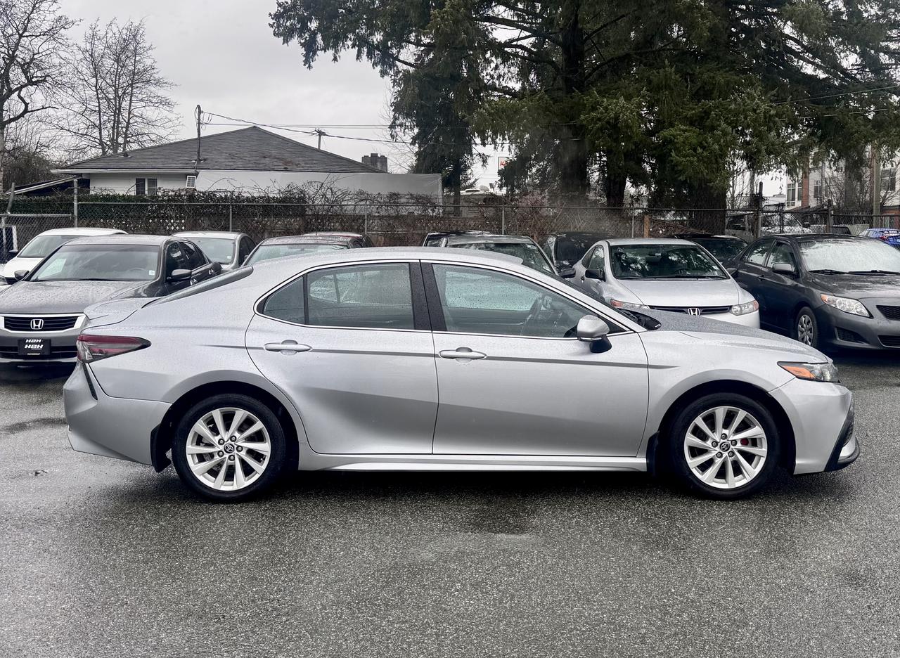 2021 Toyota Camry FINANCING AVAILABLE Photo4