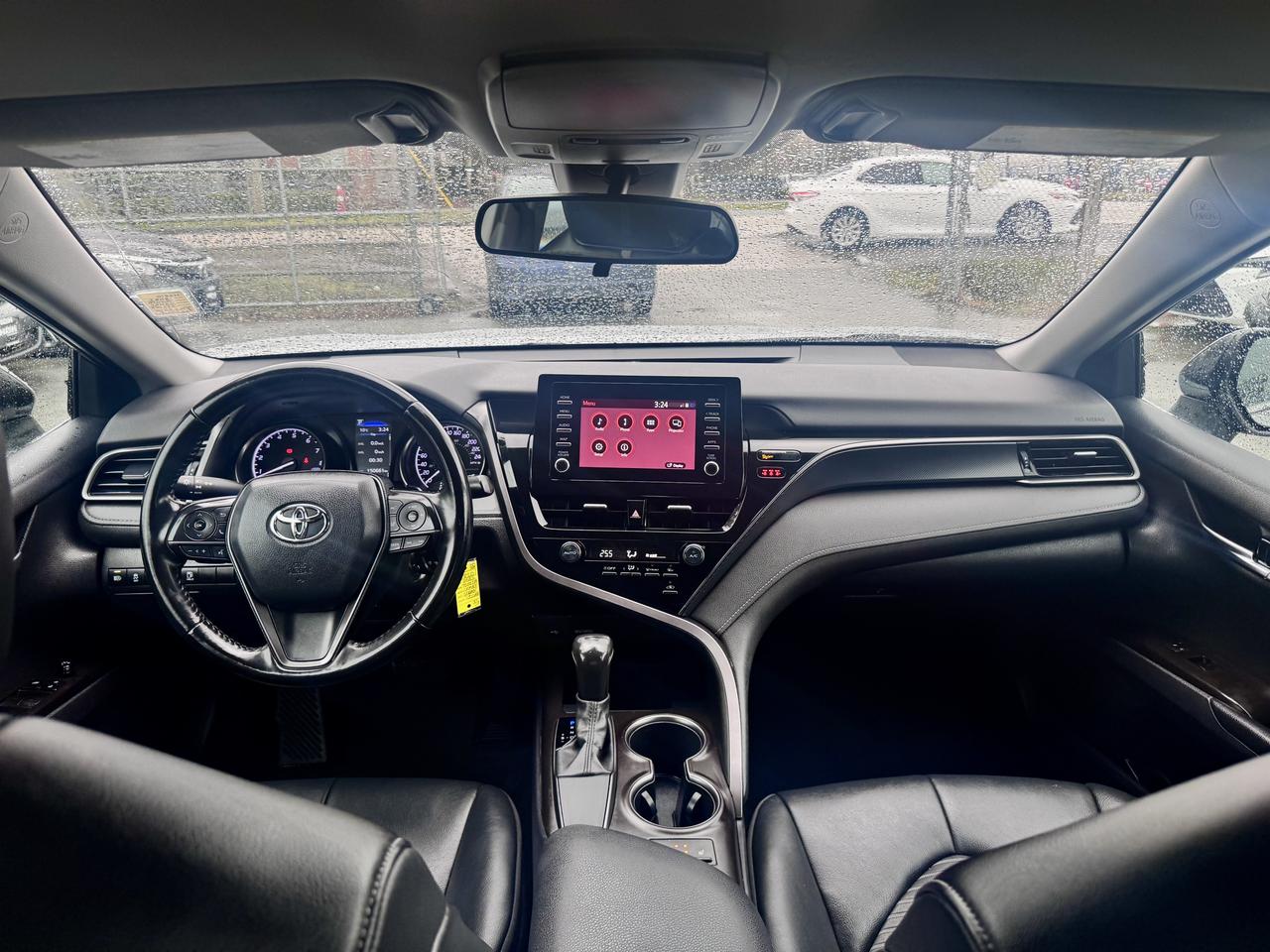 2021 Toyota Camry FINANCING AVAILABLE Photo10