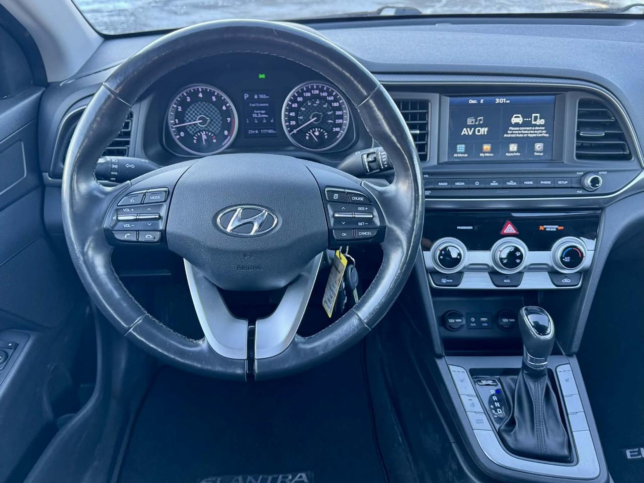 2019 Hyundai Elantra Preferred Photo2