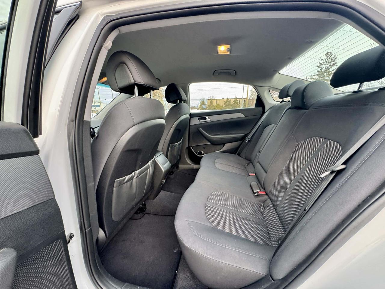 2019 Hyundai Elantra Preferred Photo