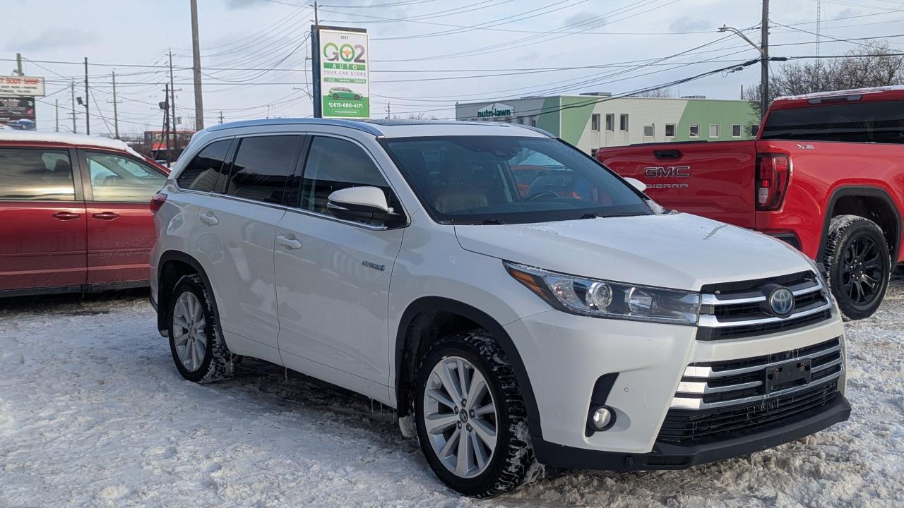 2018 Toyota Highlander Hybrid Limited Photo2