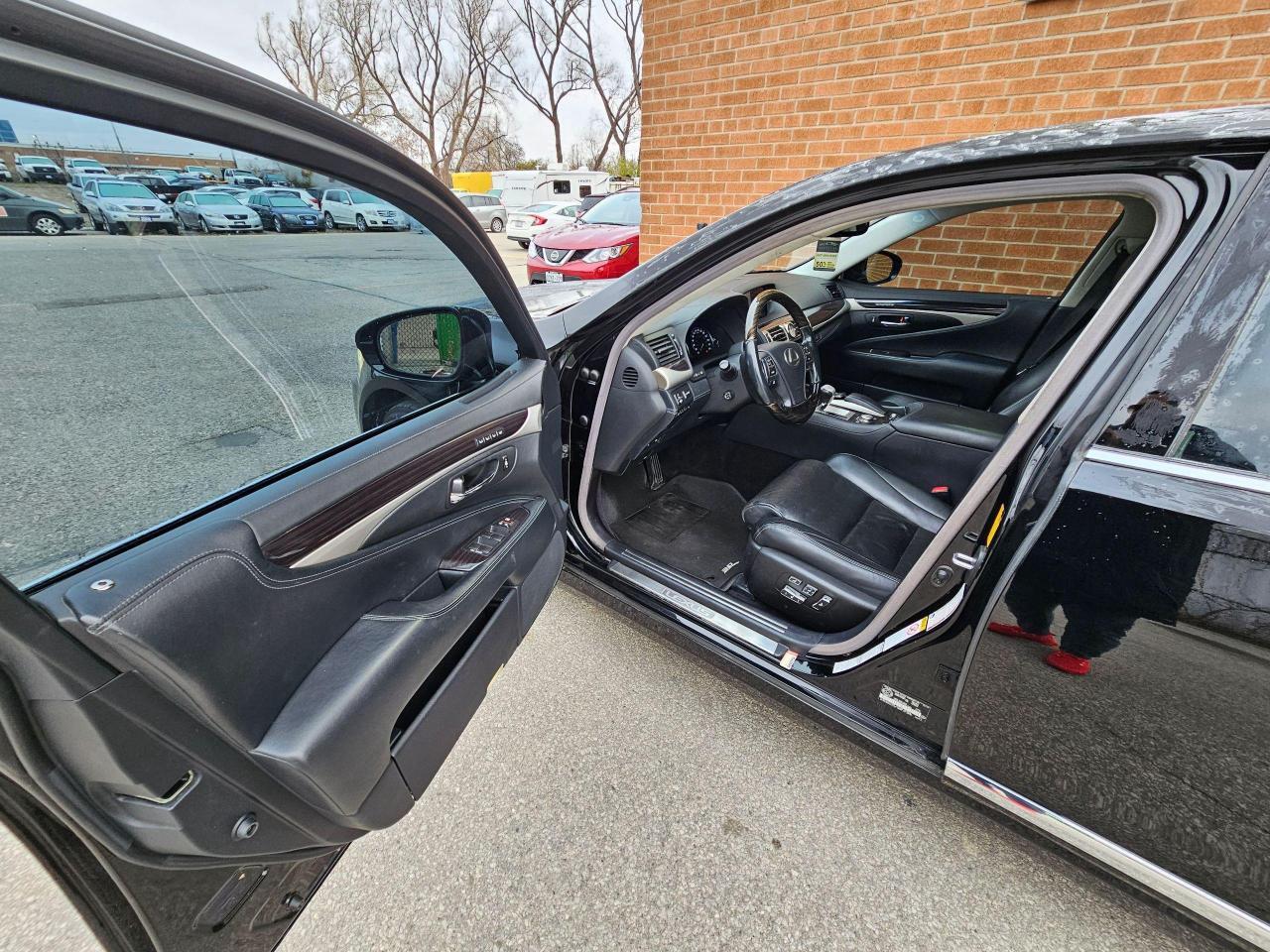 2014 Lexus LS 600H AWD-NAVI-MASSAGE SEAT-DVD- LWB Photo