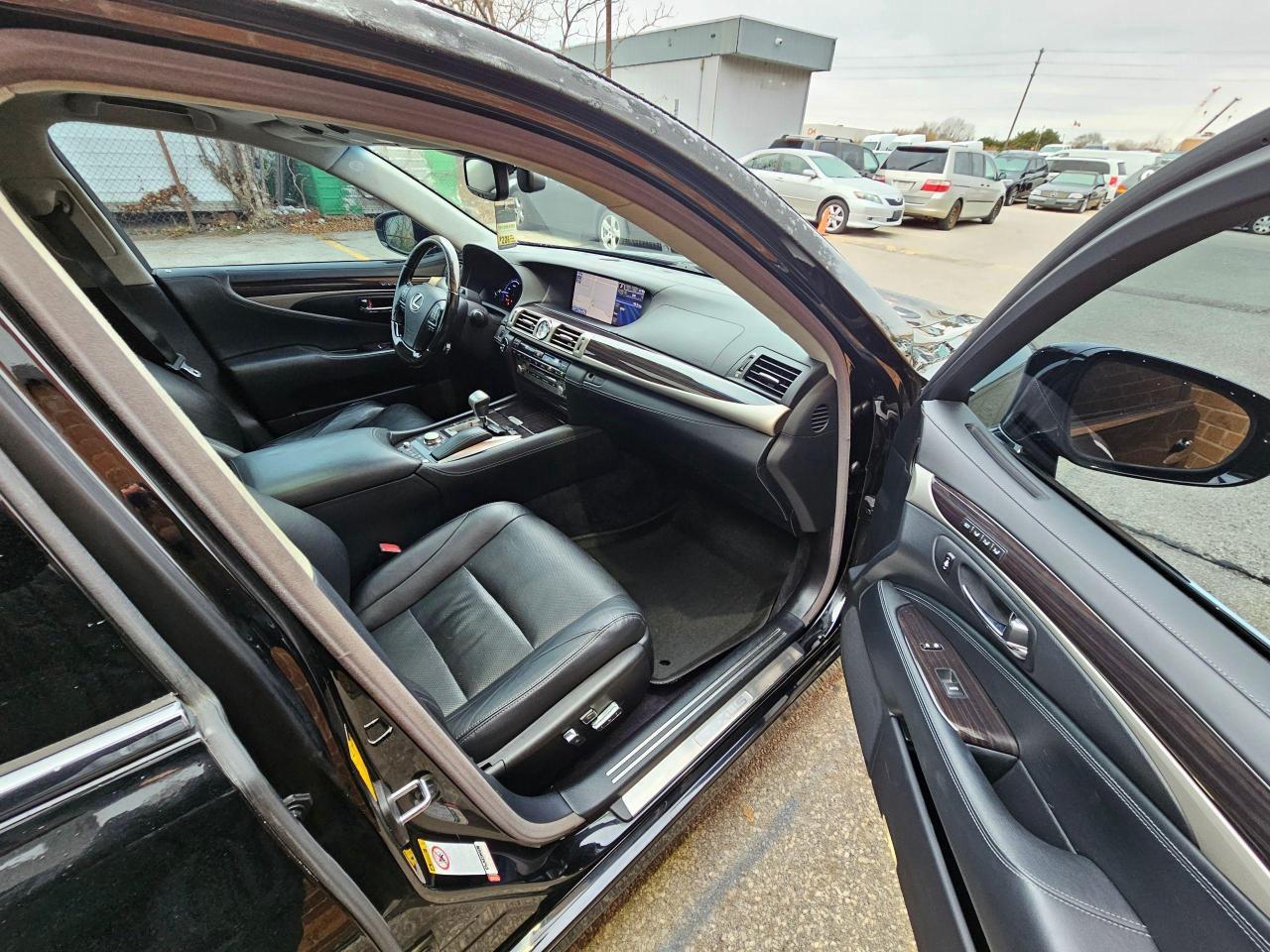 2014 Lexus LS 600H AWD-NAVI-MASSAGE SEAT-DVD- LWB Photo