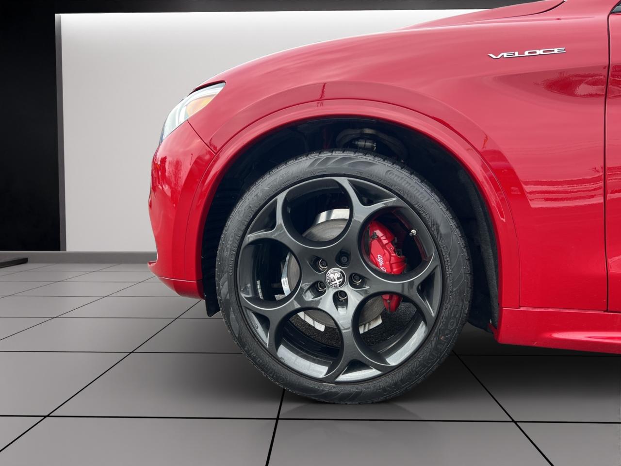 2022 Alfa Romeo Stelvio VELOCE AWD - Blind Spot Monitor - Navigation !!! Photo