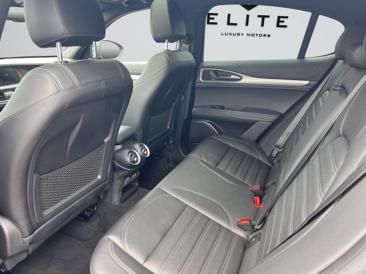 2022 Alfa Romeo Stelvio VELOCE AWD - Blind Spot Monitor - Navigation !!! Photo