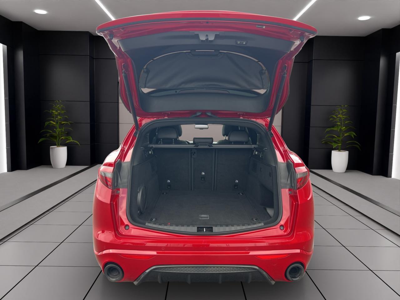 2022 Alfa Romeo Stelvio VELOCE AWD - Blind Spot Monitor - Navigation !!! Photo