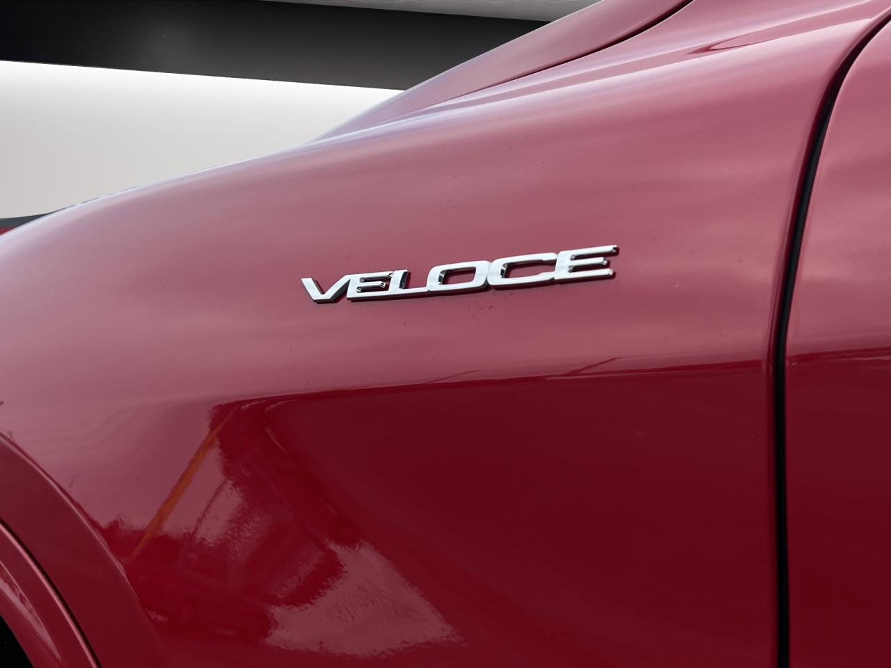 2022 Alfa Romeo Stelvio VELOCE AWD - Blind Spot Monitor - Navigation !!! Photo