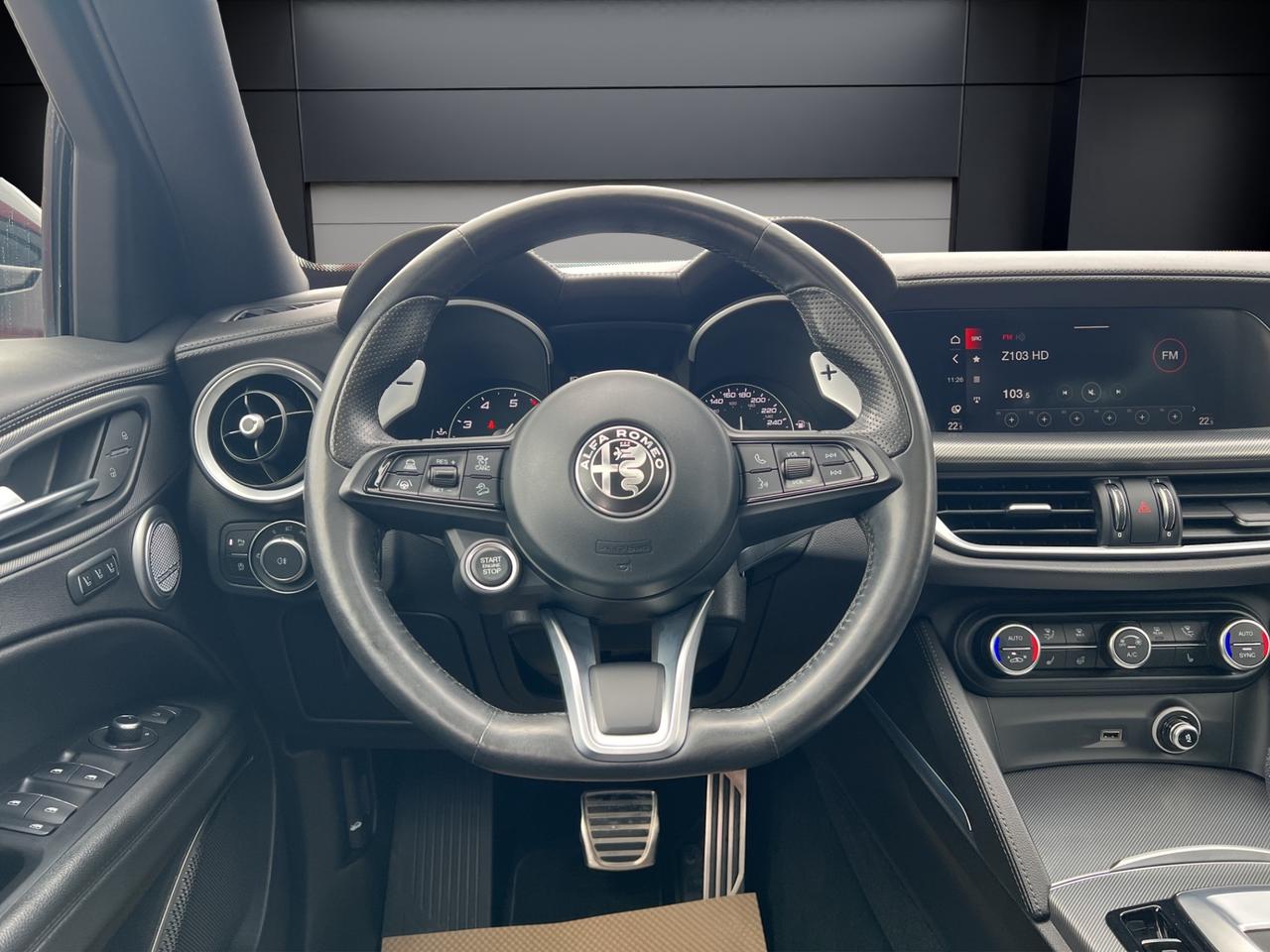 2022 Alfa Romeo Stelvio VELOCE AWD - Blind Spot Monitor - Navigation !!! Photo
