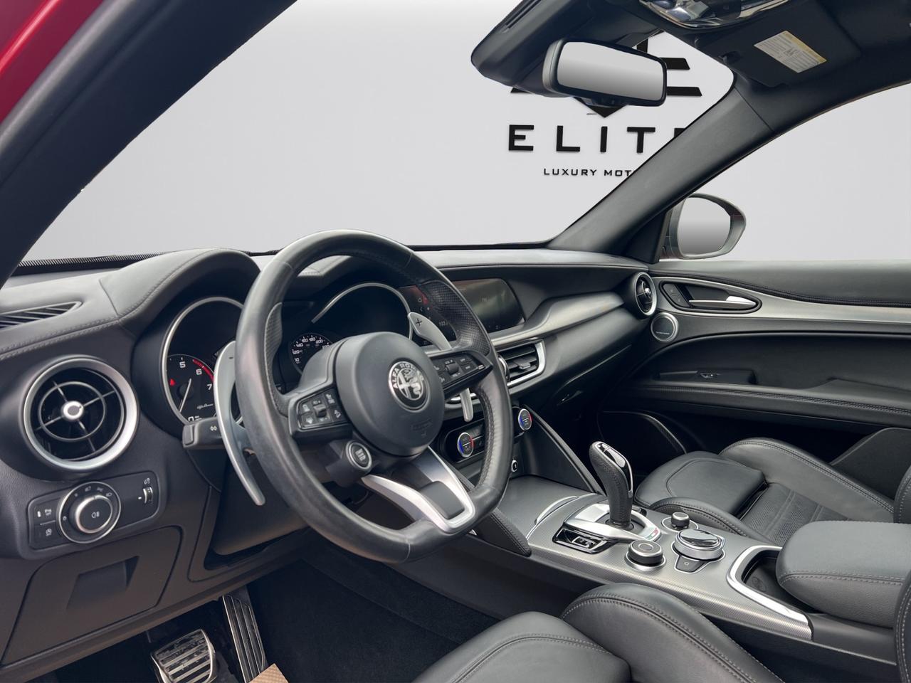 2022 Alfa Romeo Stelvio VELOCE AWD - Blind Spot Monitor - Navigation !!! Photo