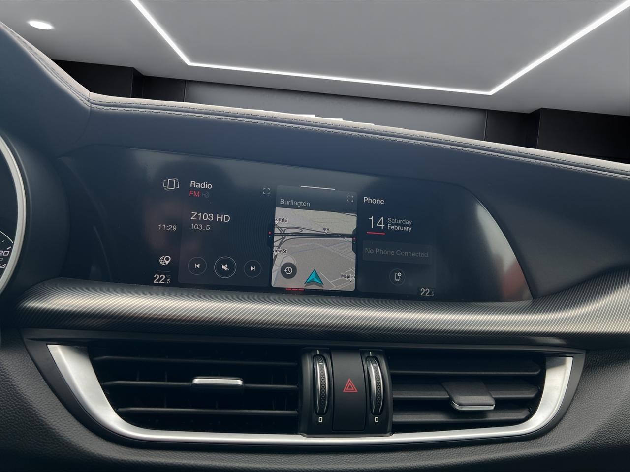 2022 Alfa Romeo Stelvio VELOCE AWD - Blind Spot Monitor - Navigation !!! Photo