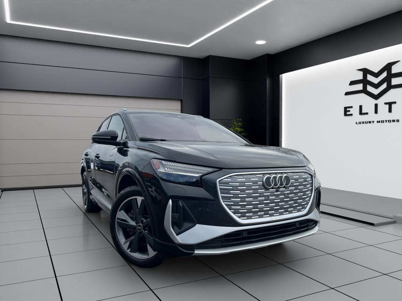 2022 Audi Q4 e-tron TECHNIK PKG - S-LINE PKG - 50 QUATTRO !!! Photo