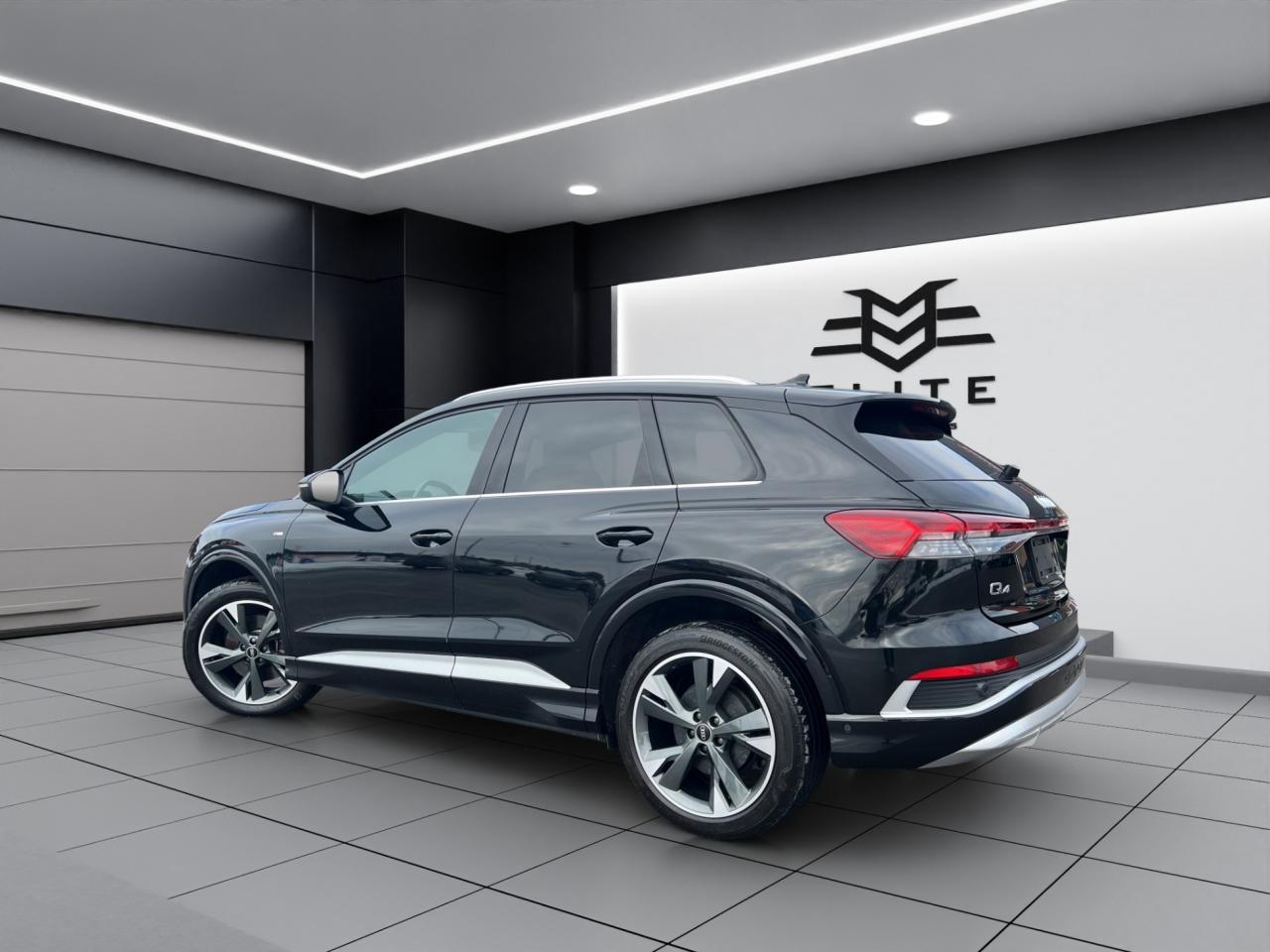 2022 Audi Q4 e-tron TECHNIK PKG - S-LINE PKG - 50 QUATTRO !!! Photo