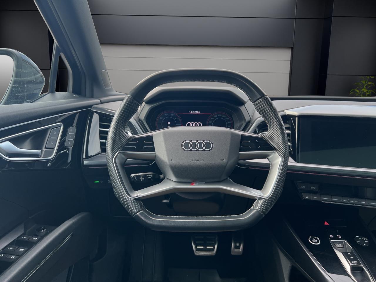 2022 Audi Q4 e-tron TECHNIK PKG - S-LINE PKG - 50 QUATTRO !!! Photo