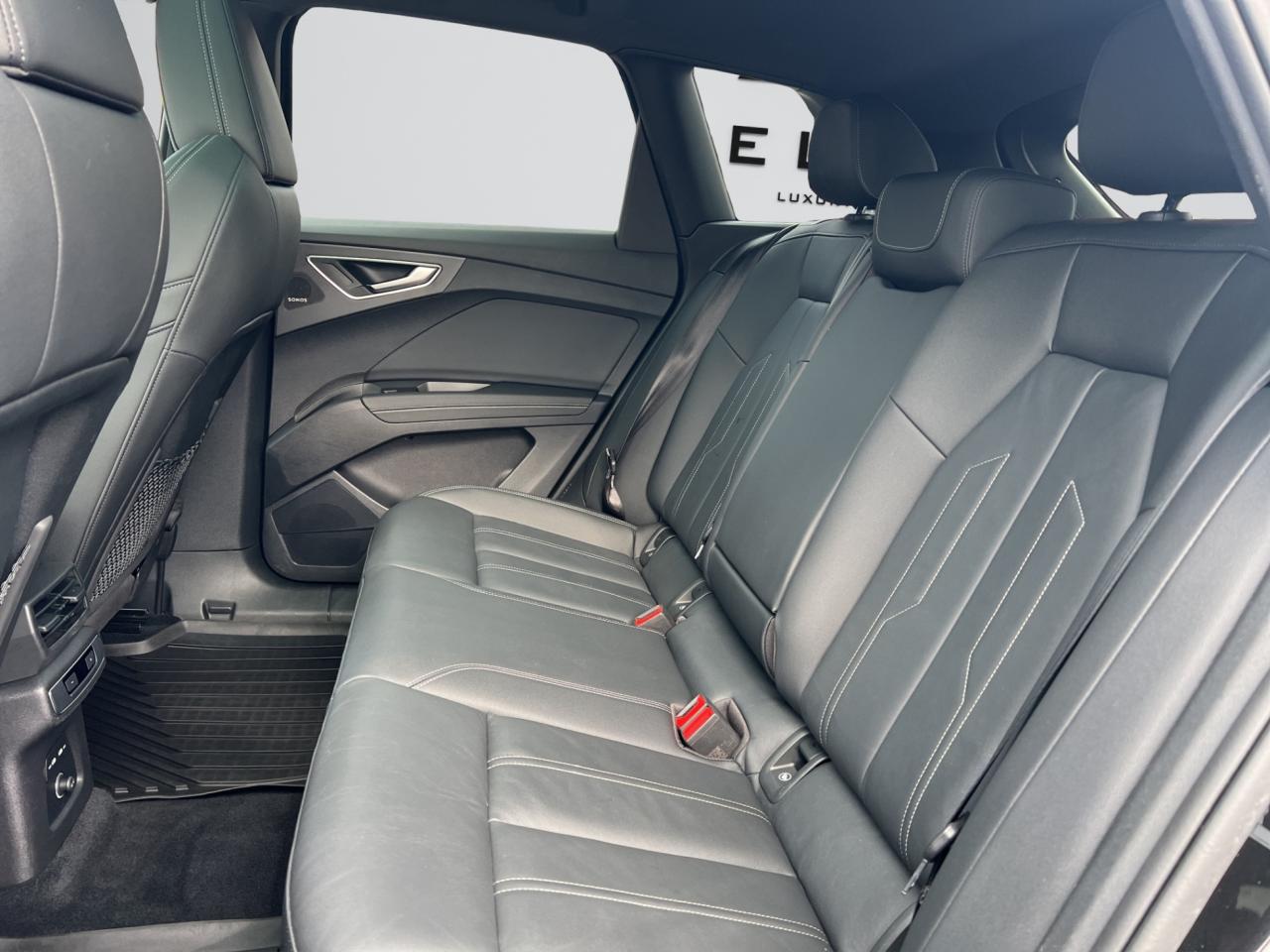2022 Audi Q4 e-tron TECHNIK PKG - S-LINE PKG - 50 QUATTRO !!! Photo