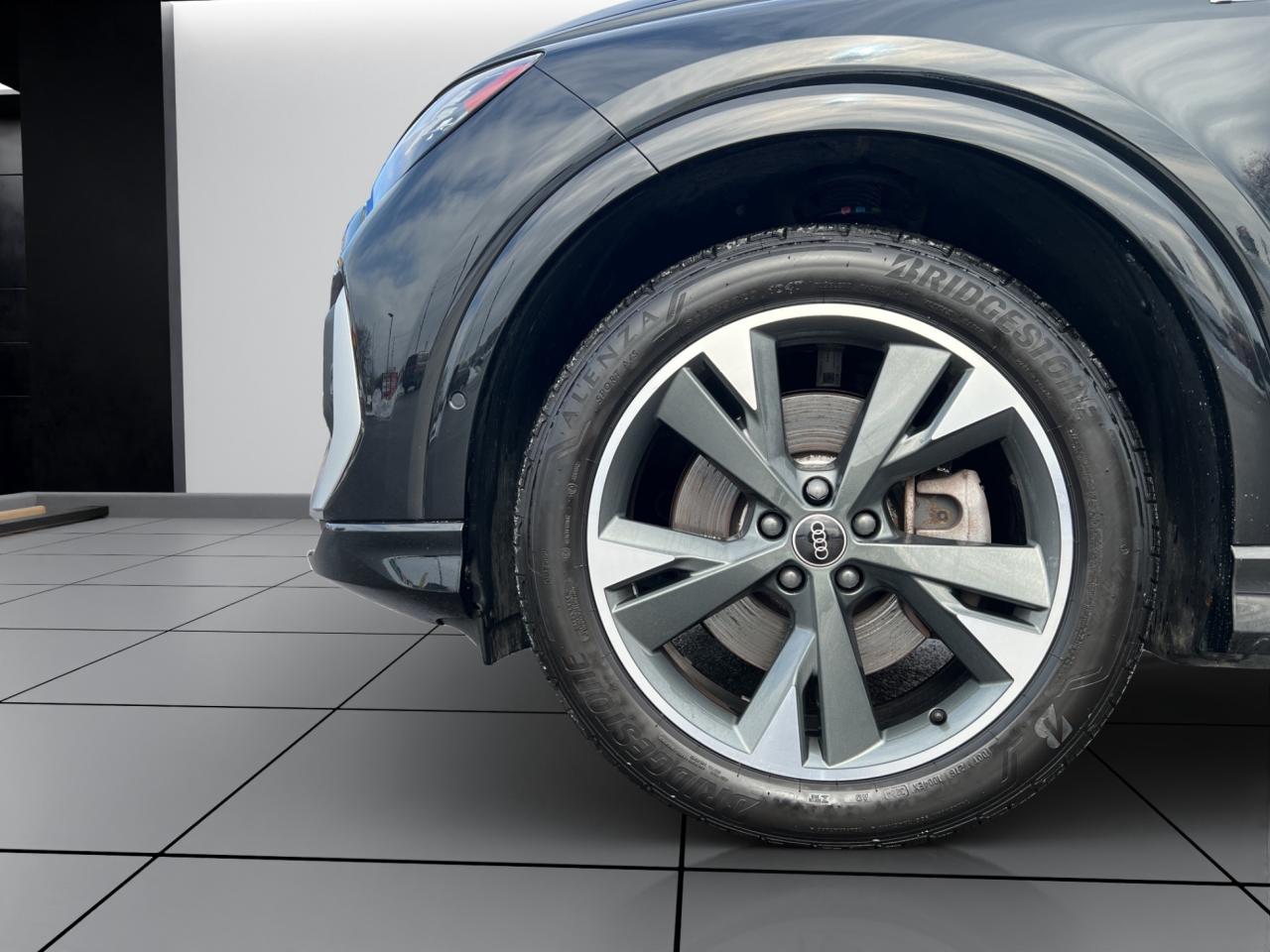 2022 Audi Q4 e-tron TECHNIK PKG - S-LINE PKG - 50 QUATTRO !!! Photo