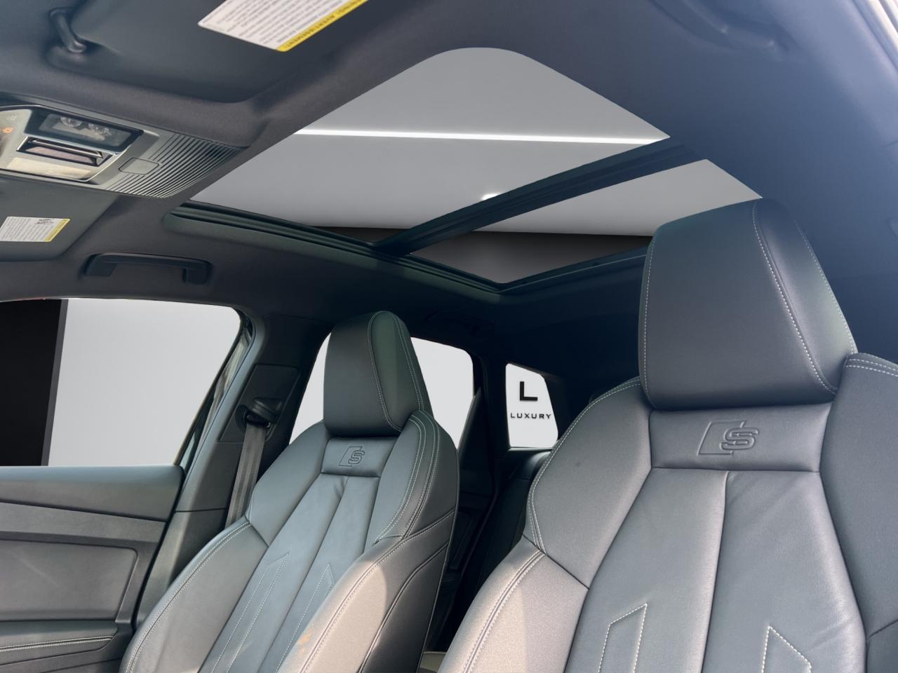 2022 Audi Q4 e-tron TECHNIK PKG - S-LINE PKG - 50 QUATTRO !!! Photo