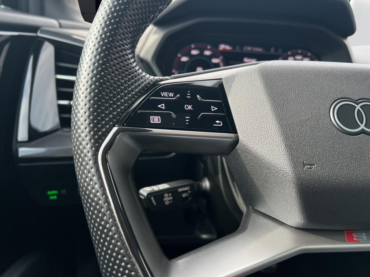 2022 Audi Q4 e-tron TECHNIK PKG - S-LINE PKG - 50 QUATTRO !!! Photo