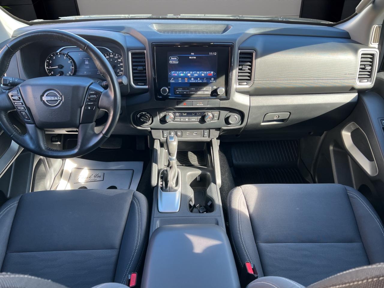 2022 Nissan Frontier SV PKG - CREW CAB STD BED - Blind Spot Monitor !! Photo