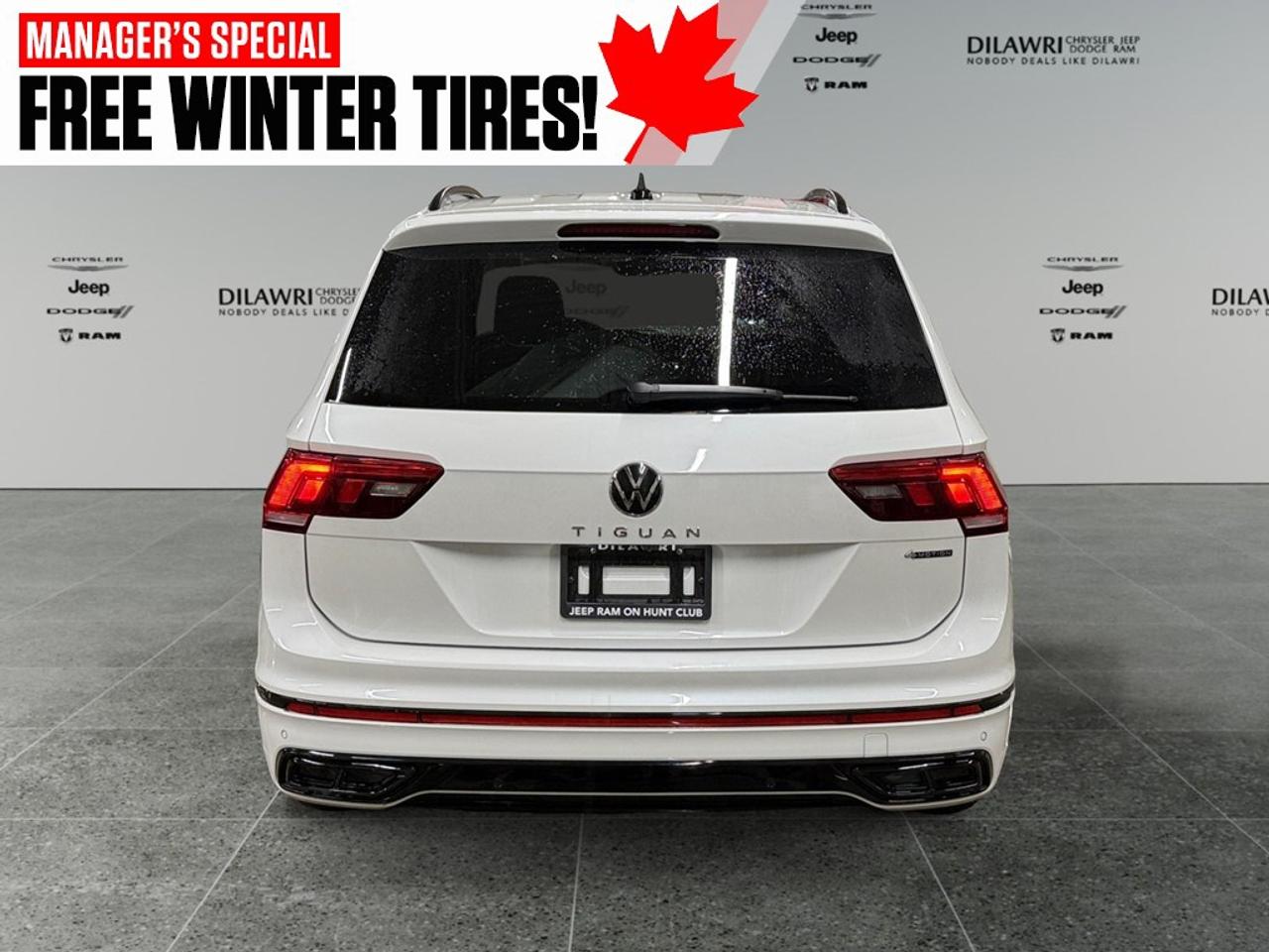 2022 Volkswagen Tiguan Comfortline R-Line Black Edition 4MOTION Photo