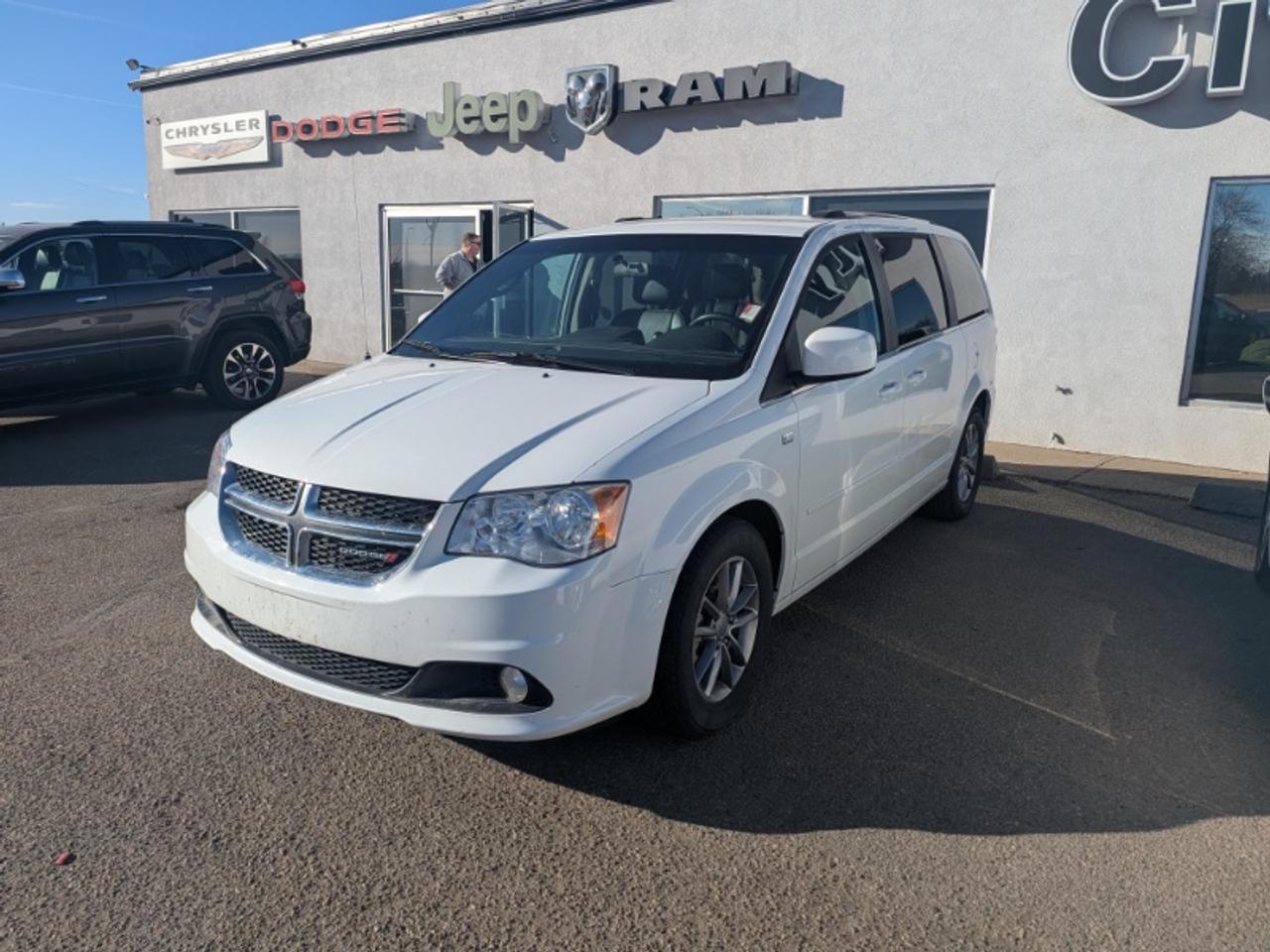 2014 Dodge Grand Caravan 30th Anniversary Photo2