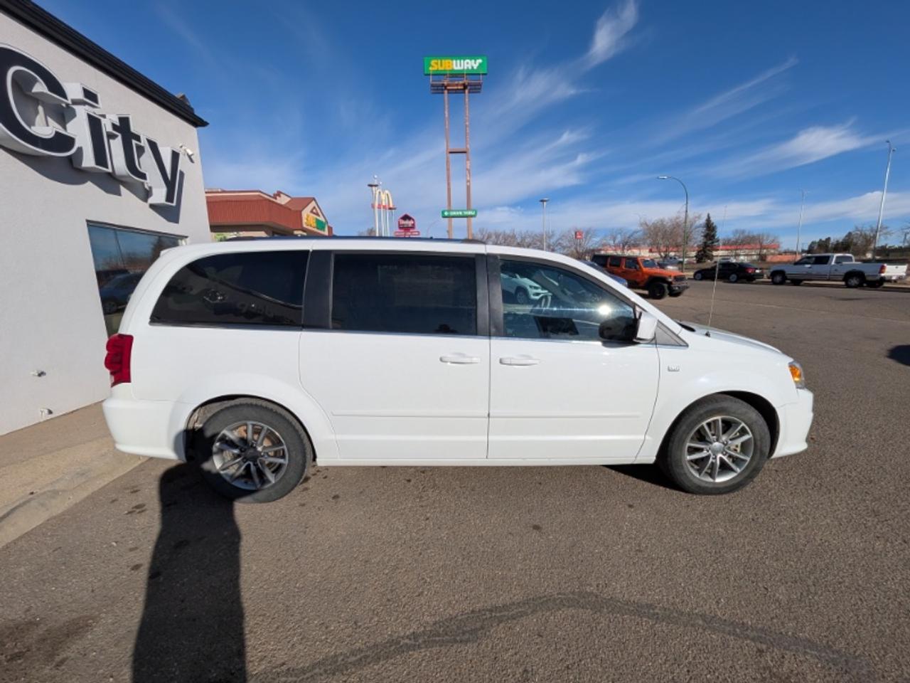 2014 Dodge Grand Caravan 30th Anniversary Photo