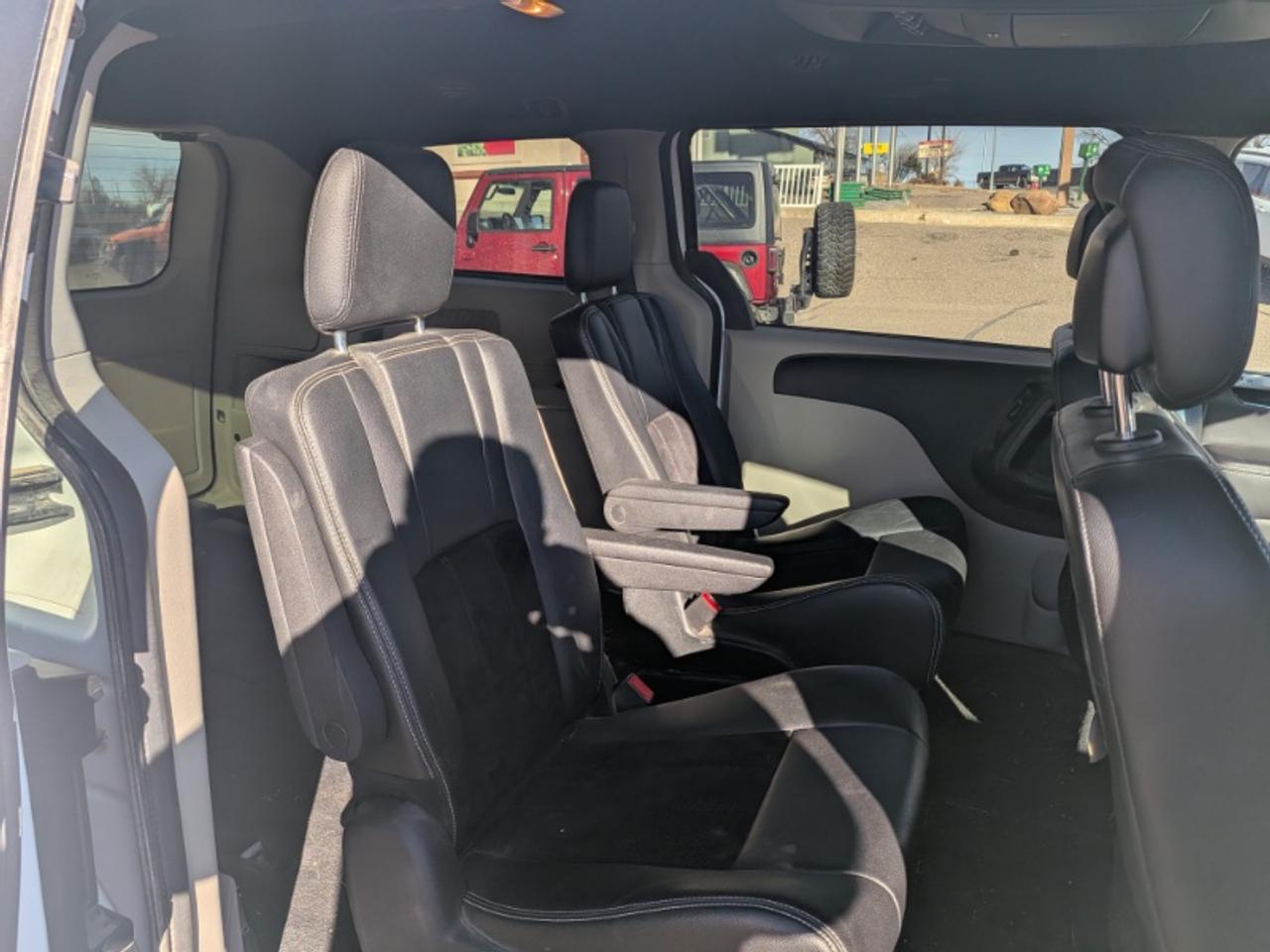 2014 Dodge Grand Caravan 30th Anniversary Photo