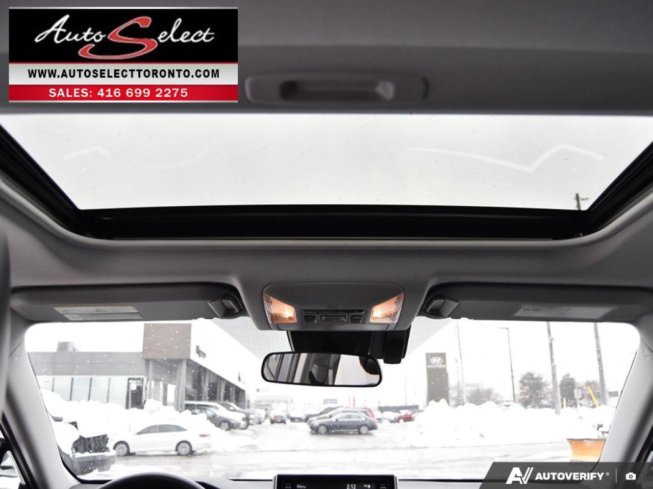 2021 Toyota RAV4 AWD - XLE Premium - Leather - Apple Carplay Photo