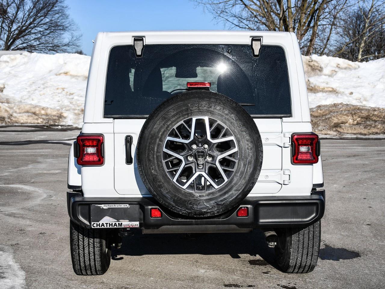 2024 Jeep Wrangler Sahara 4 Door 4x4 Photo2