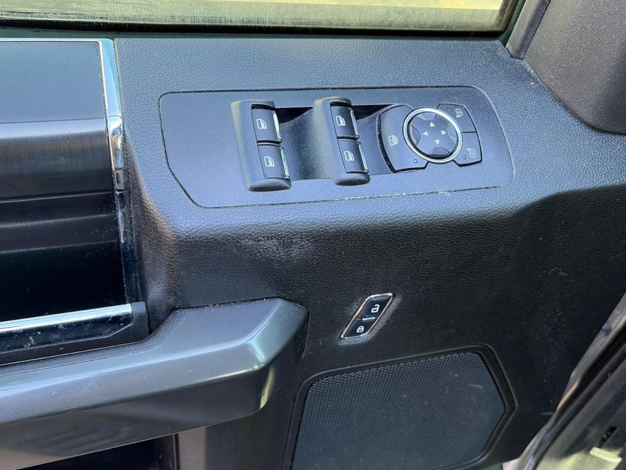 2018 Ford F-150 XLT 4WD SuperCrew 5.5' Box Photo4