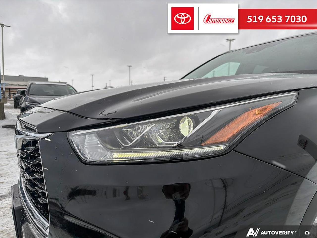 2024 Toyota Highlander LIMITED  Photo